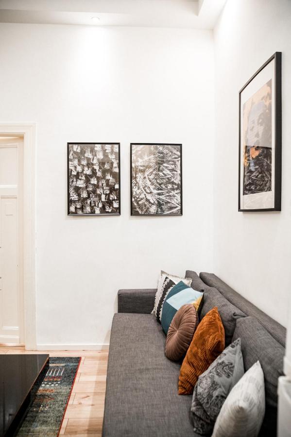 Kazincy -szimpla Kert 1br Appartamento Budapest